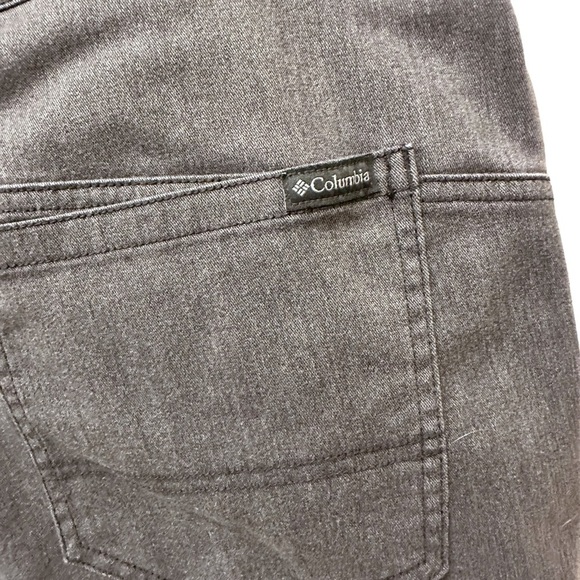 Columbia Men's Straight Fit Gray‎ Jeans Stretch Size 38X32 - Picture 3 of 8